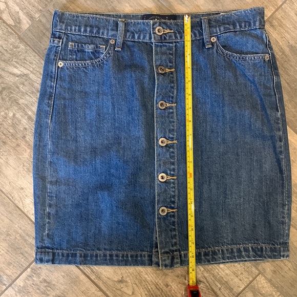 Lucky brand denim button front skirt. Size 8. - Picture 4 of 6